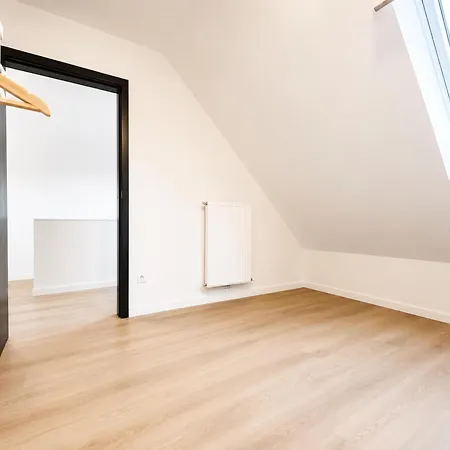 15min Walk To Center Stylish 3br & 1lr * Ghent